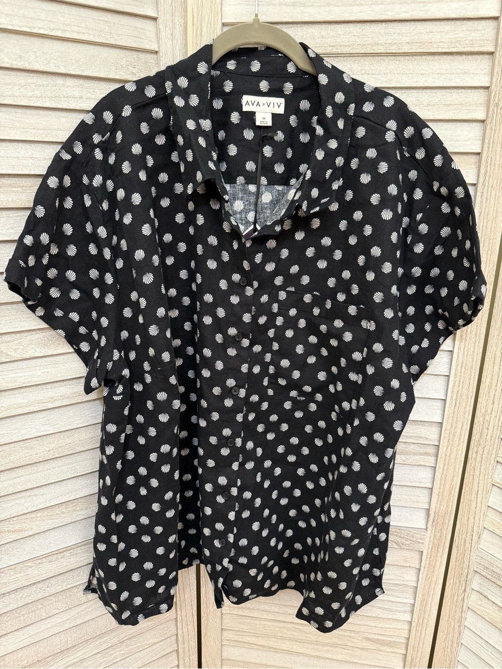 Ava & Viv Black Blouse with White Shell Print